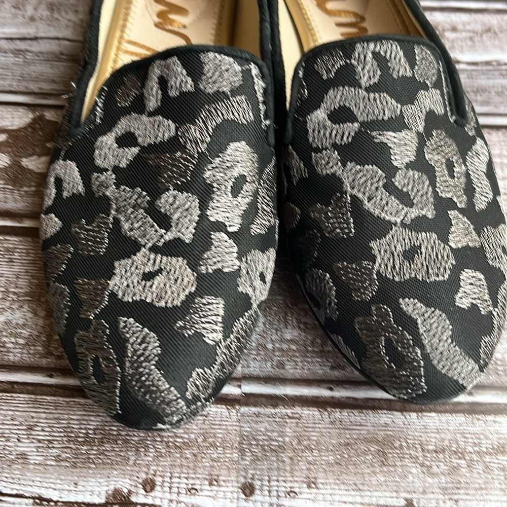 Sam Edelman Black and Gray Patterned Pointed toe Loafers size 7.5 - Picture 6 of 13